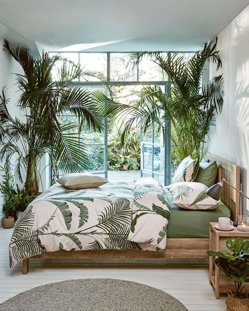 Спальня в тропическом стиле