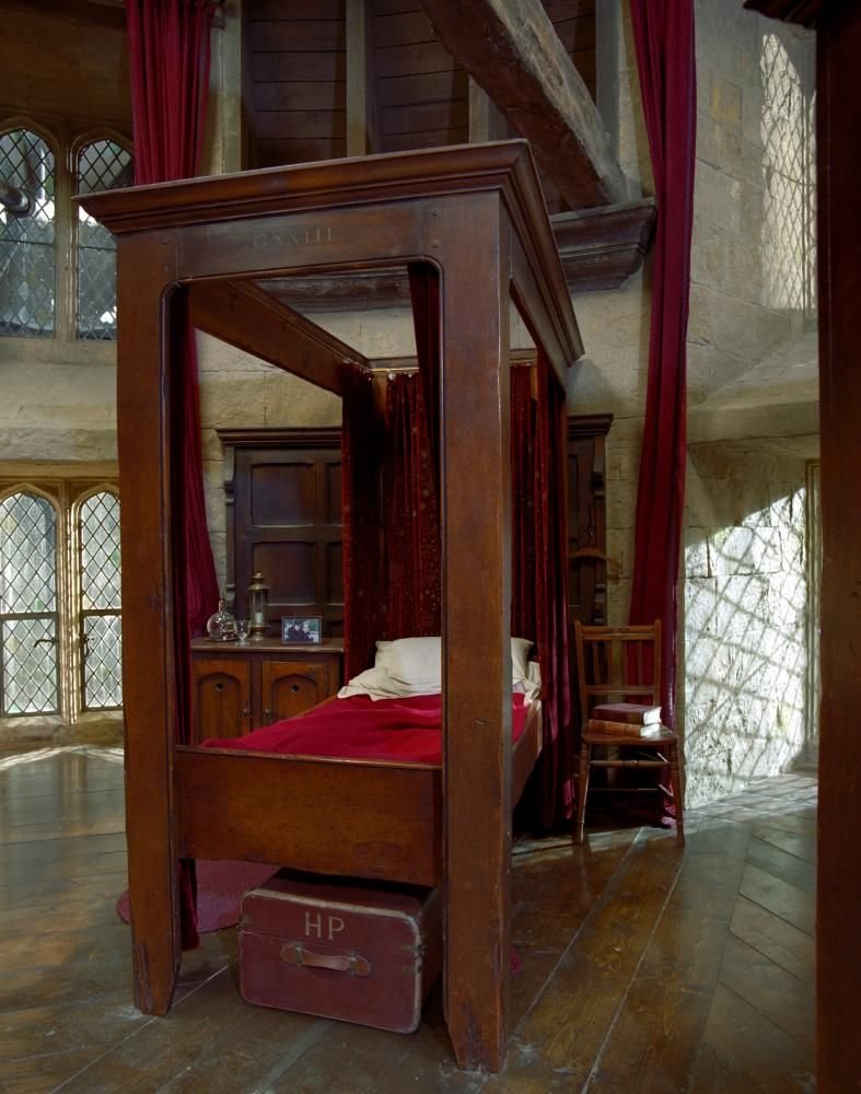 Кровать Гарри Поттер