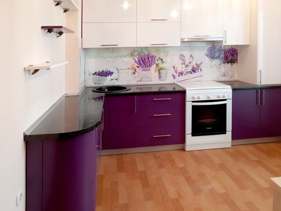 Кухонный гарнитур фиолетовый с белым
