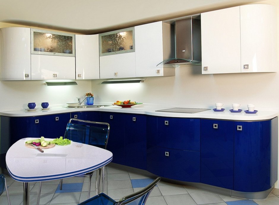 Кухонный гарнитур в синих тонах