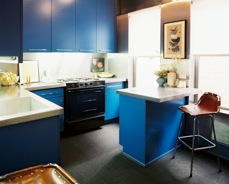 Круглые кухни в синих тонах