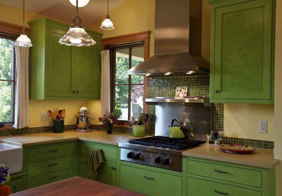 Сочетание оливкового цвета в интерьере кухни