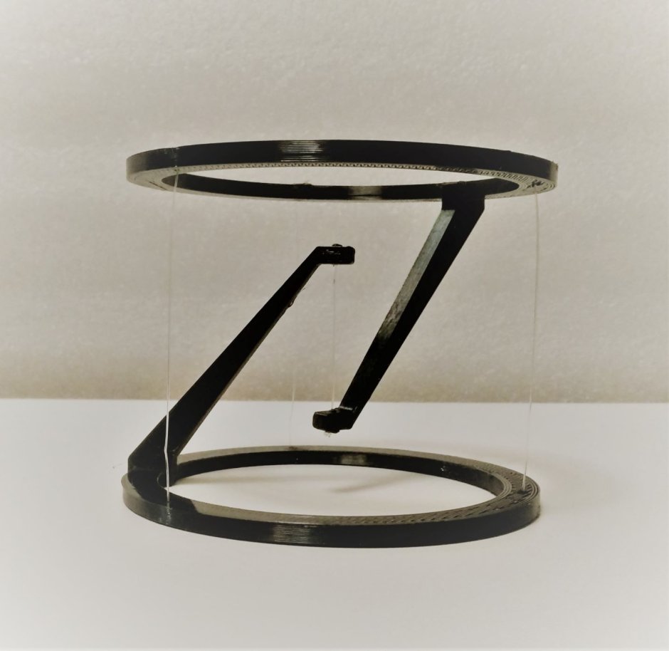 Стол на цепях без опоры