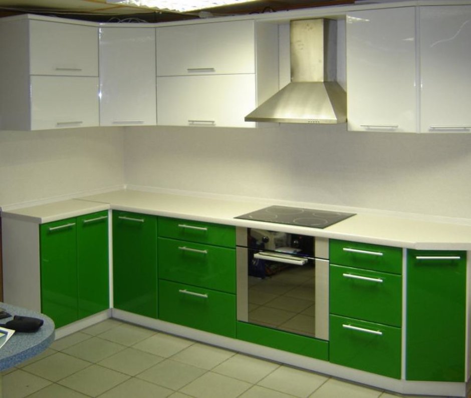 Кухонный гарнитур зеленый с белым
