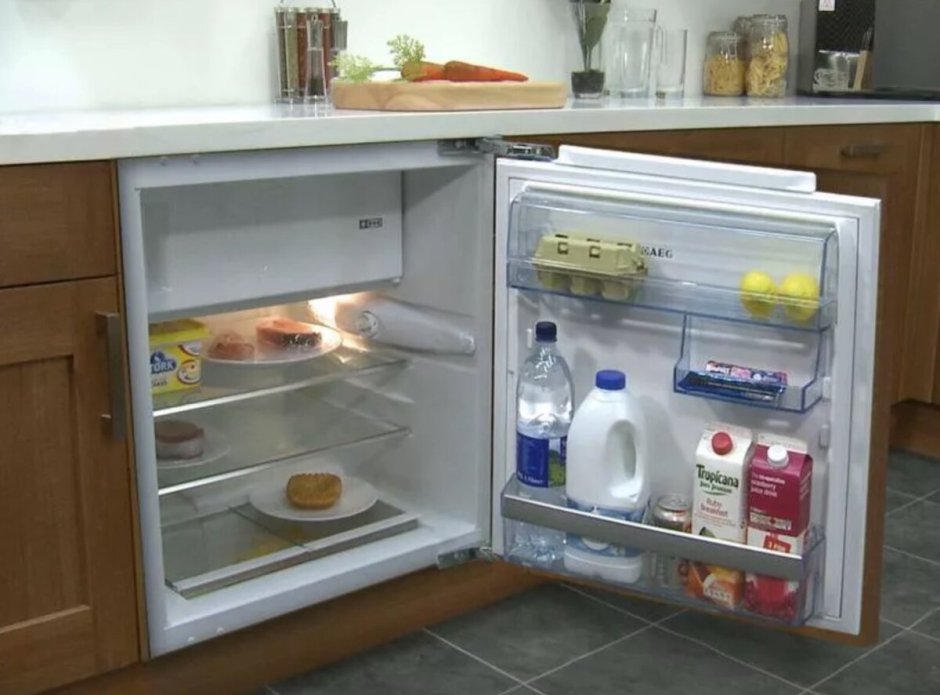 Холодильник AEG SKS 58240 f0