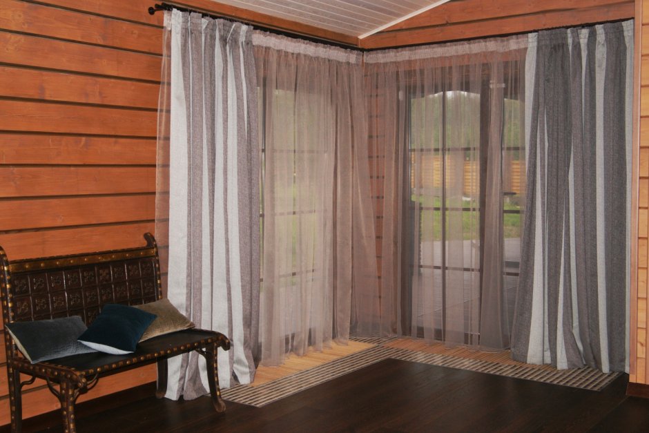 Занавески на угловые окна