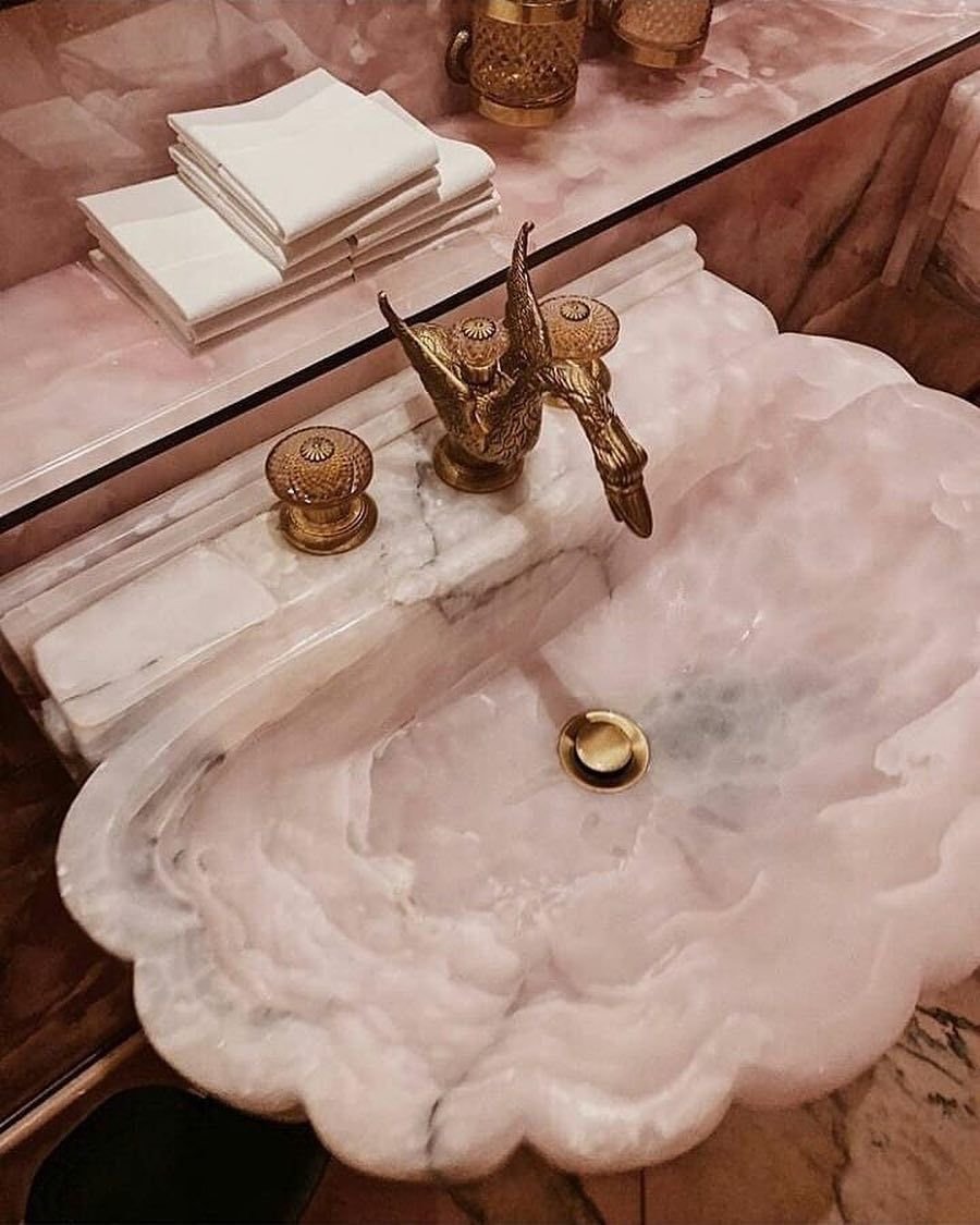 Раковина в ванную с рисунком