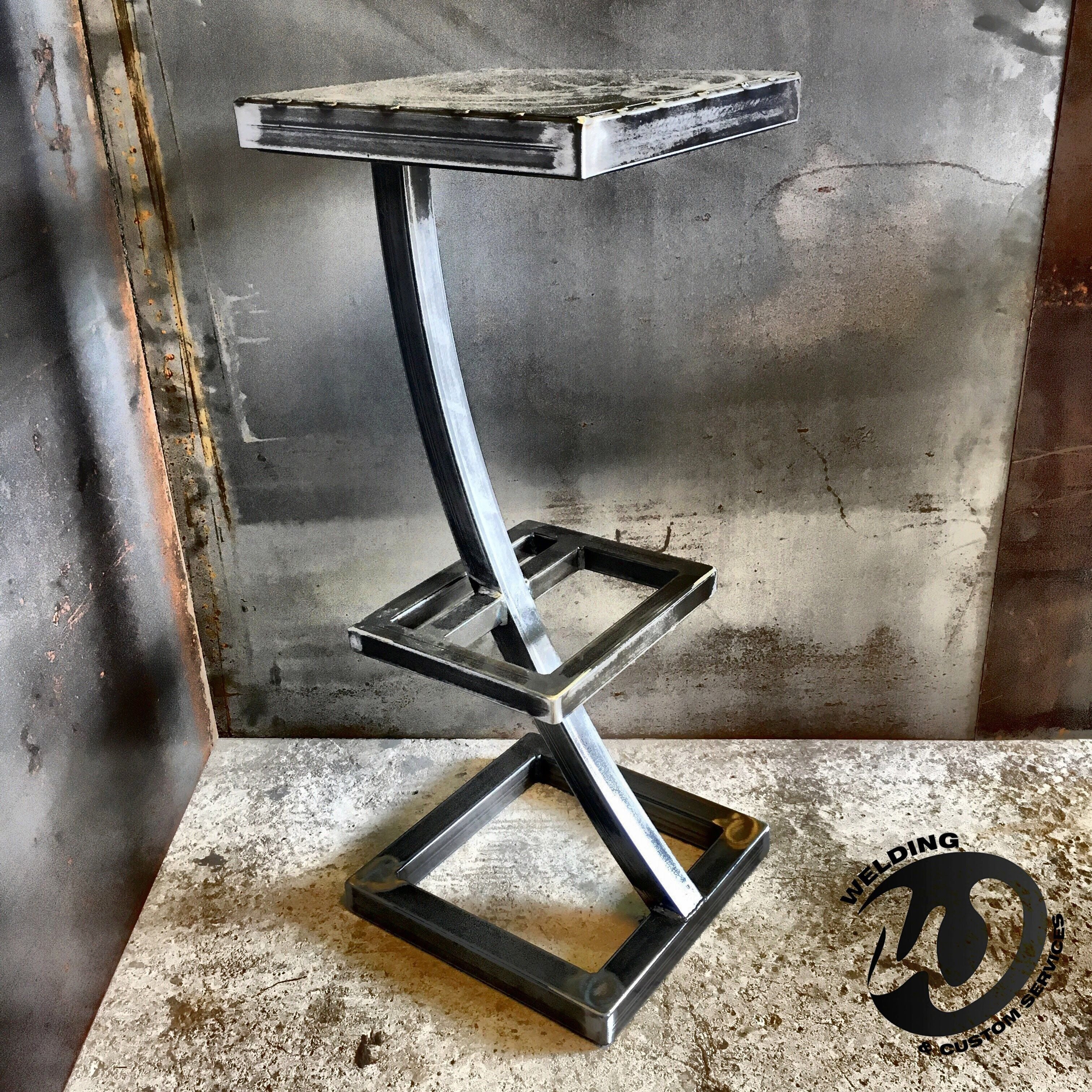 лофт мебель из металлопрофиля
