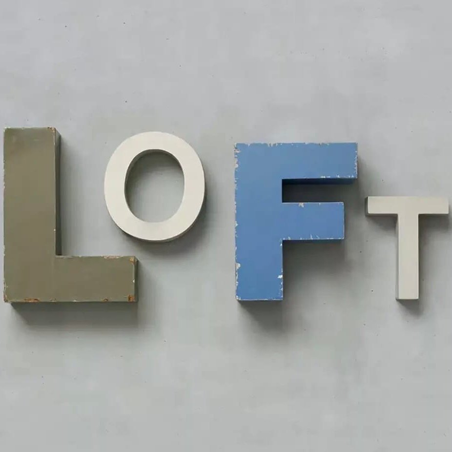 Loft надпись