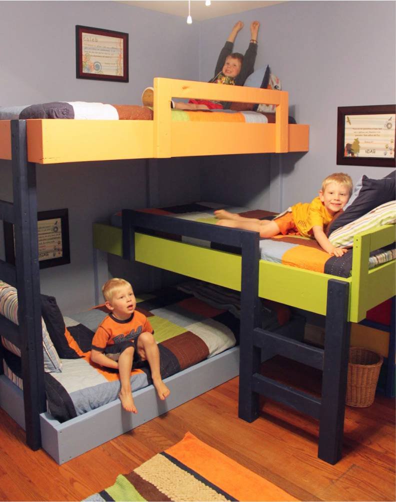 Кровать для четырех детей
