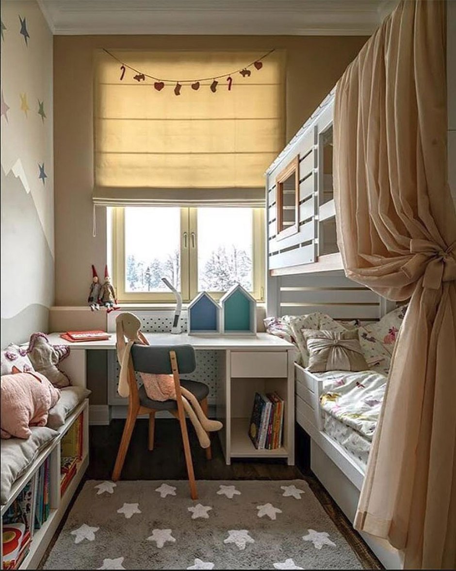 Небольшая детская комната для двоих