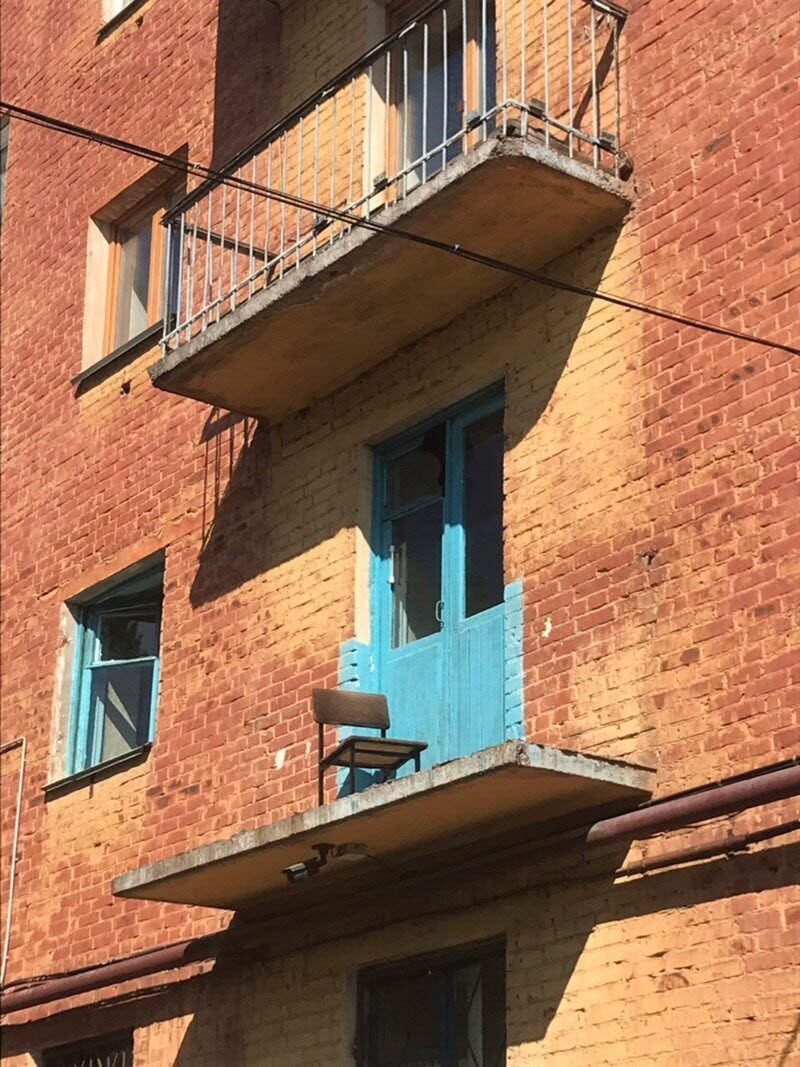 Необычные пристроенные балконы