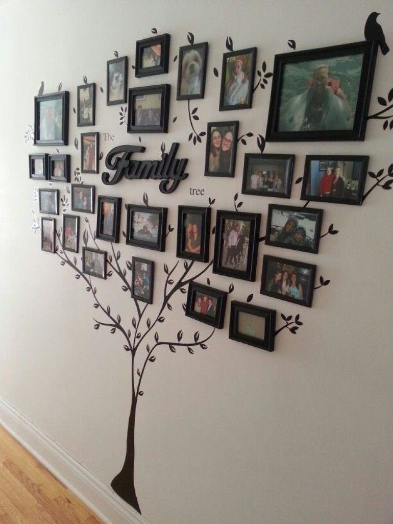 Дерево на стене