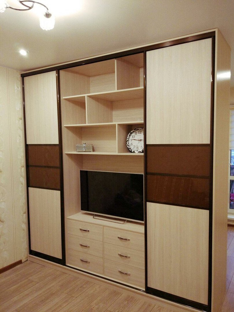 Шкаф-купе Валерия с нишей под ТВ 3000 (монорельс) ЛДСП
