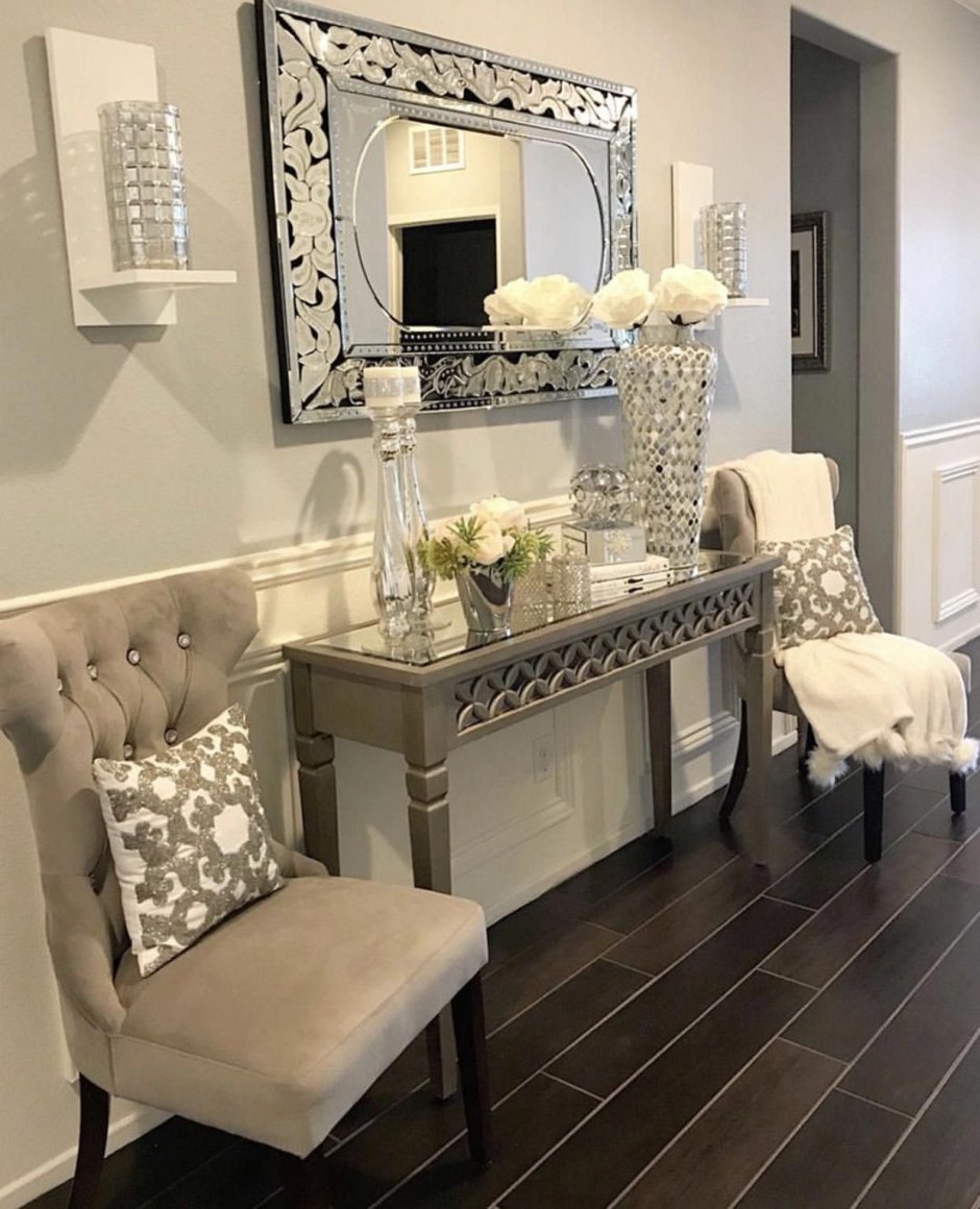 Консоль в прихожую в стиле Неоклассика