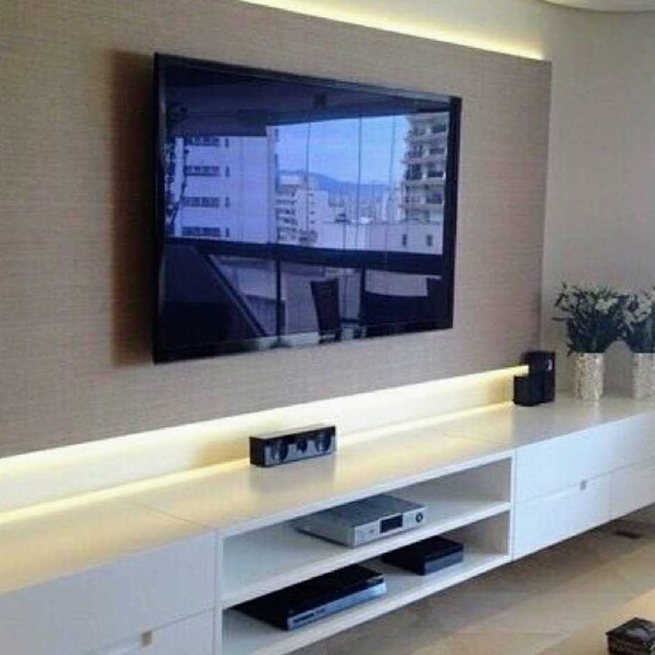 Стенка под телевизор в современном стиле с полками