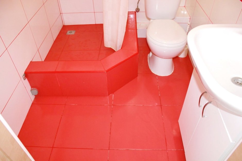 Душевой поддон из плитки с трапом