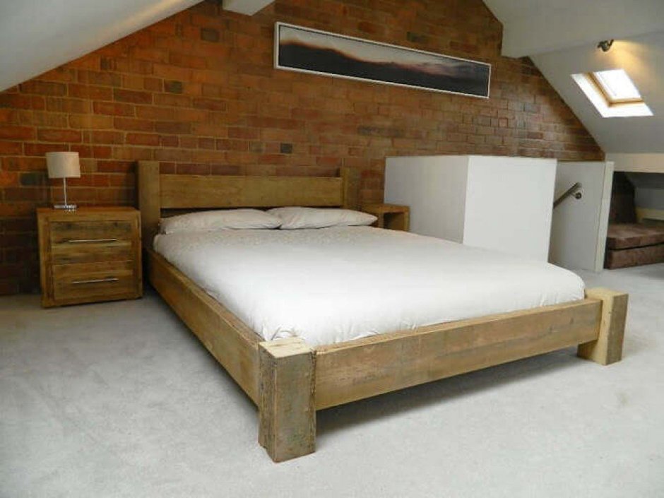Кровать деревянная из бруса двуспальная