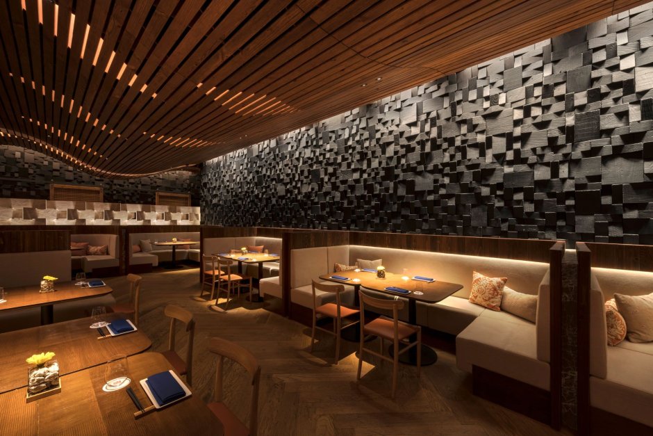 Интерьер ресторана «Моондзун»Япония