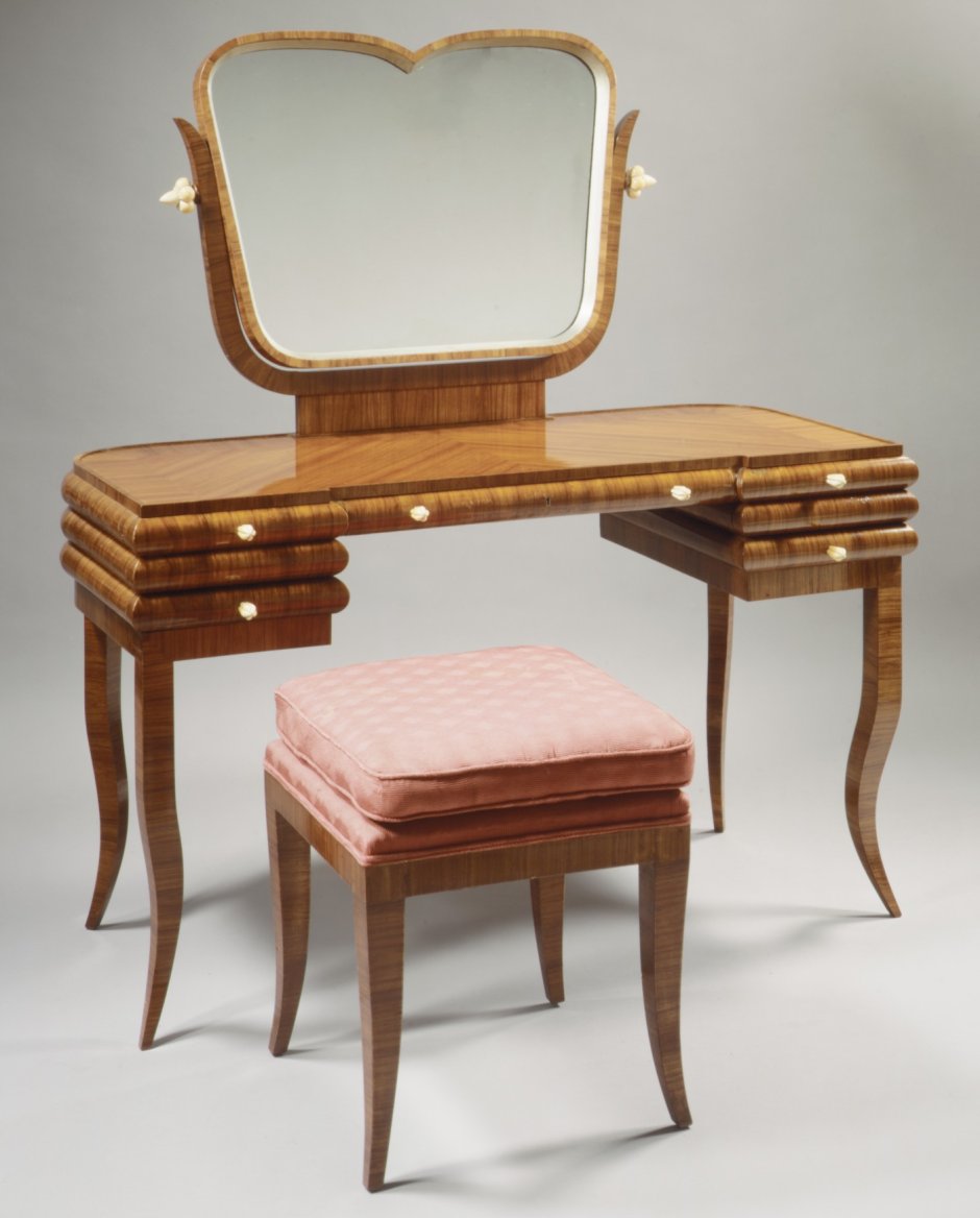 Бруно мебель туалетный столик