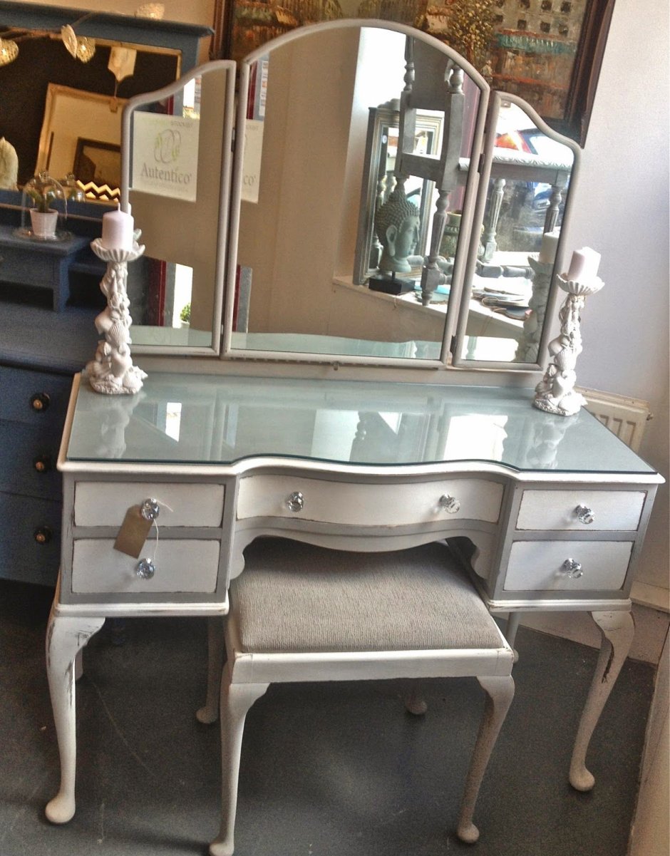 Туалетный столик викторианской эпохи