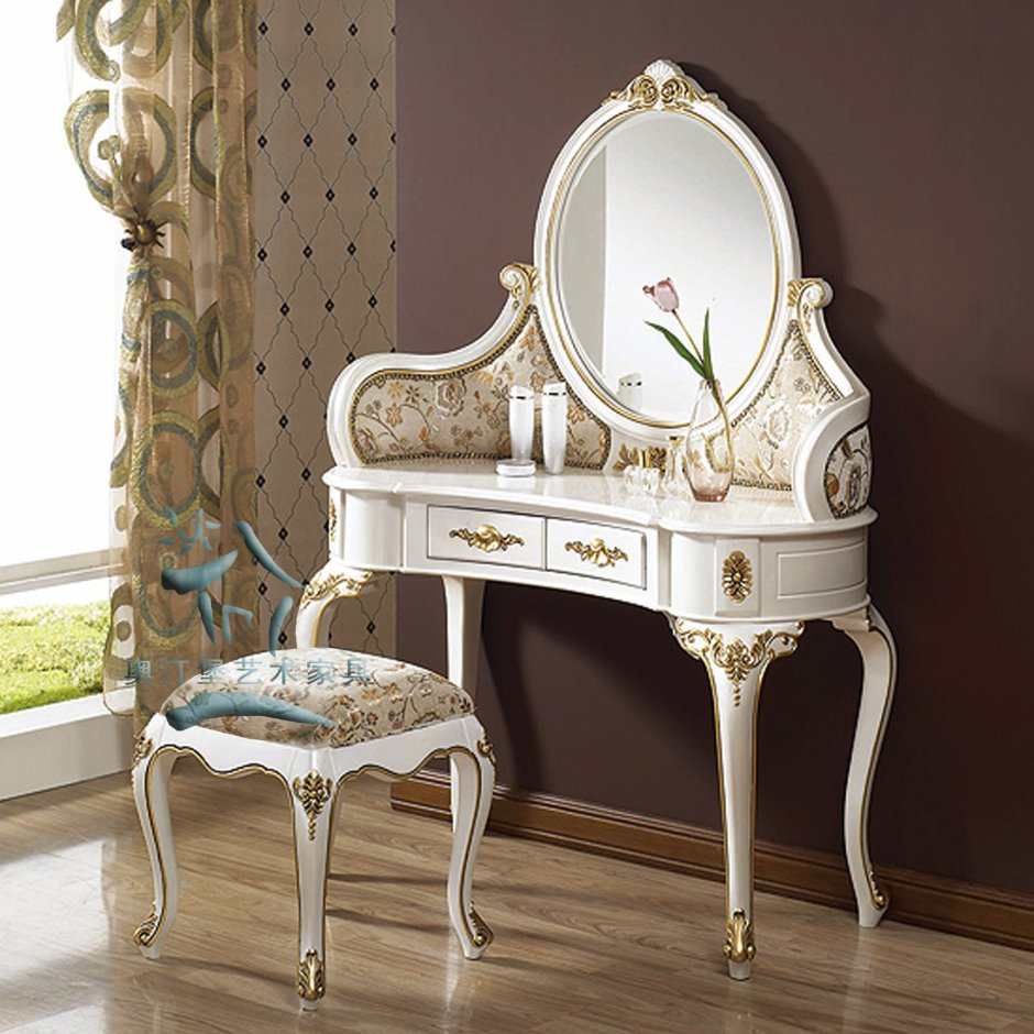 Туалетный столик в стиле Барокко