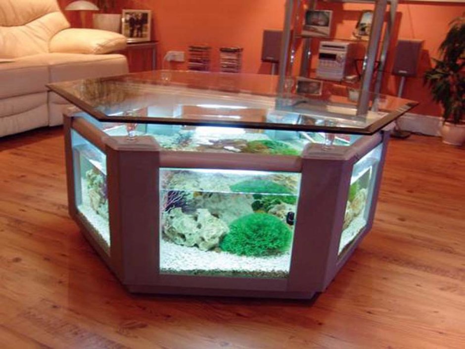 Стол аквариум в интерьере