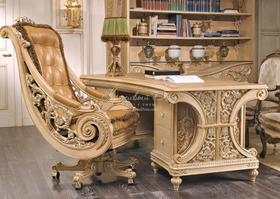 Резная мебель из дерева Италия