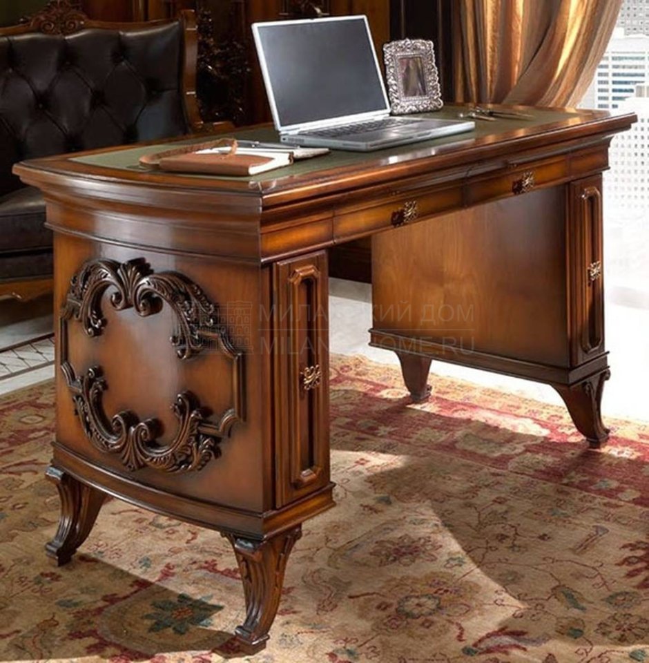 Кабинетные столы классика