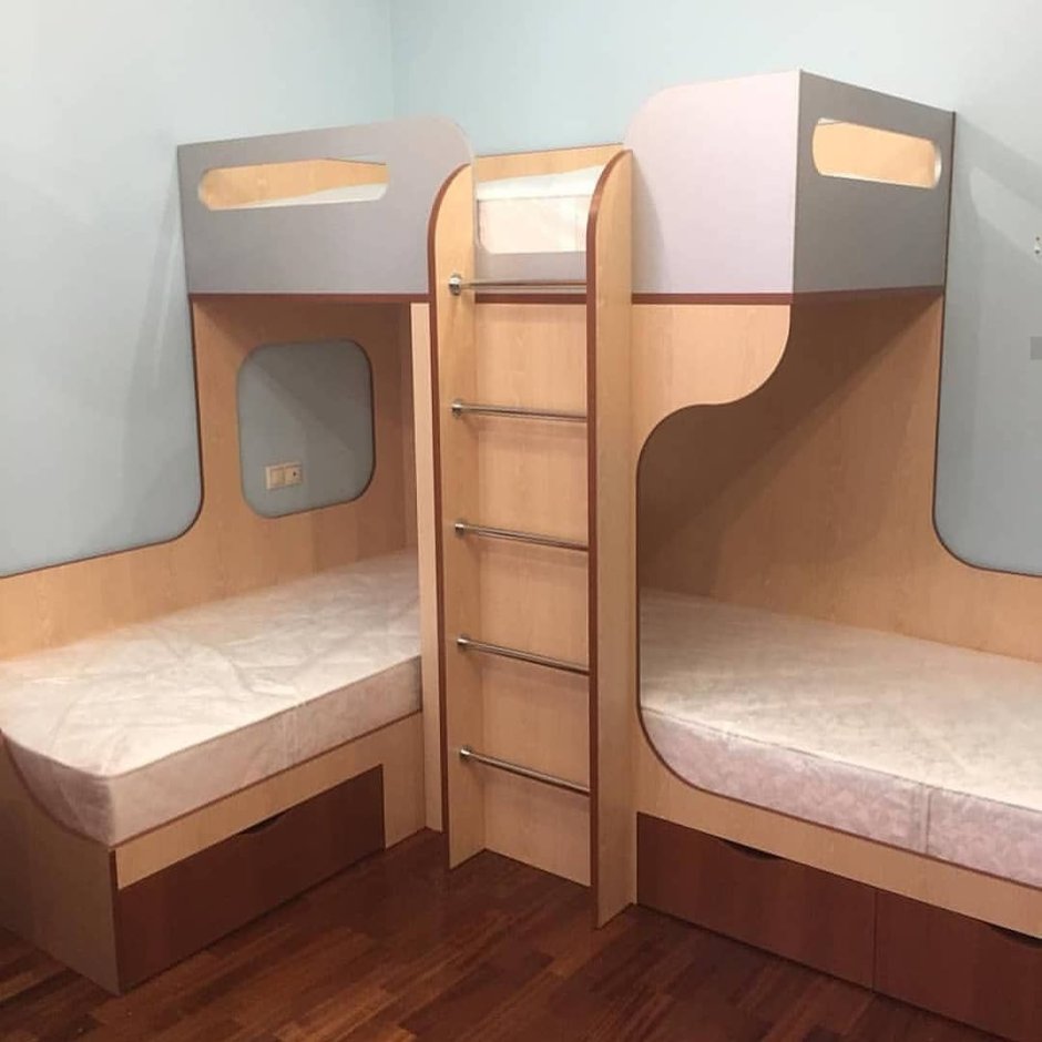 Детская кровать для троих