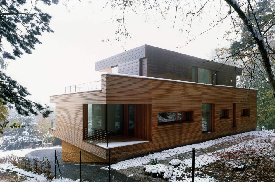 Современный дом с плоской крышей