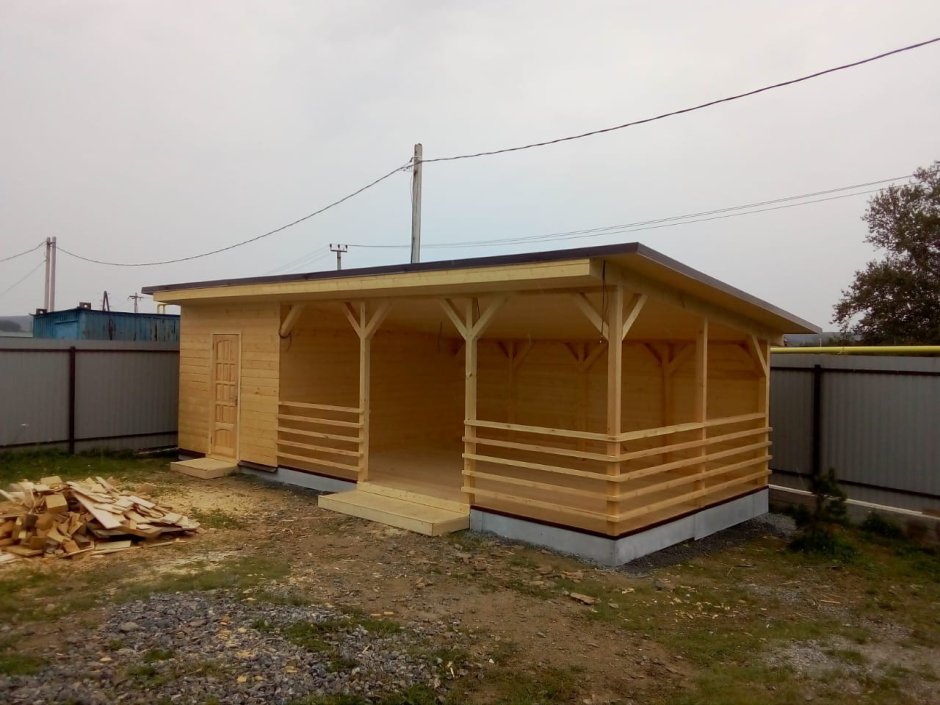 Беседка совмещенная с хозблоком