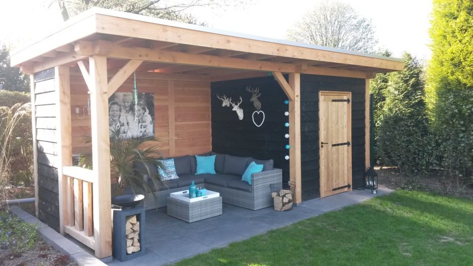 Сарай с летней кухней