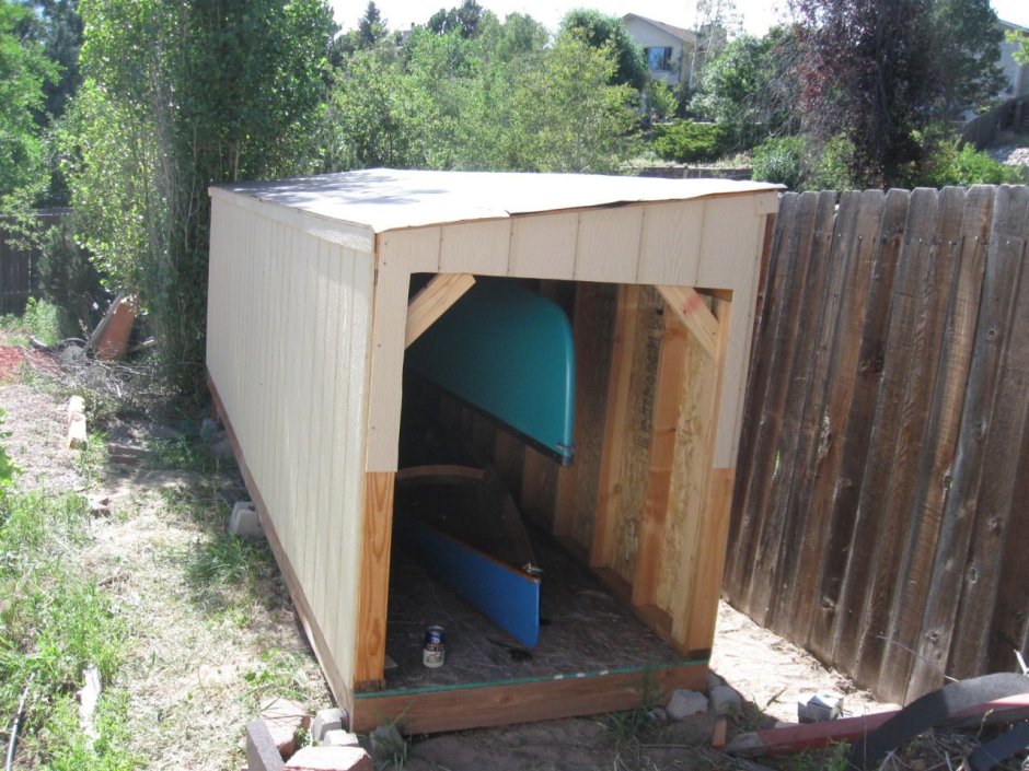 Гараж для лодки ПВХ на даче