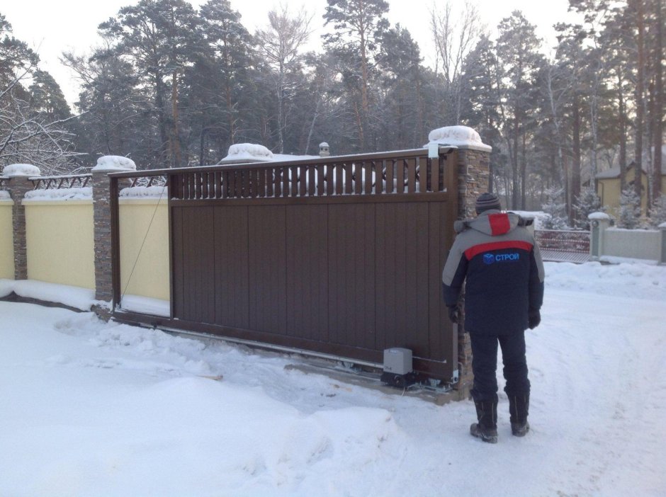 Защита откатных ворот от снега и Мороза