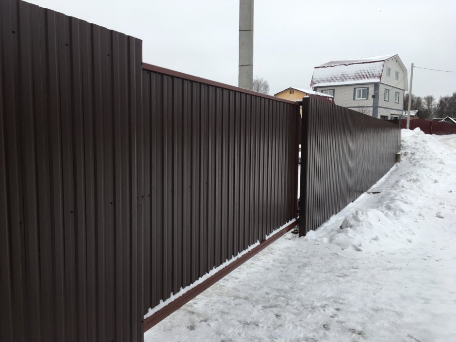 Уплотнение откатных ворот