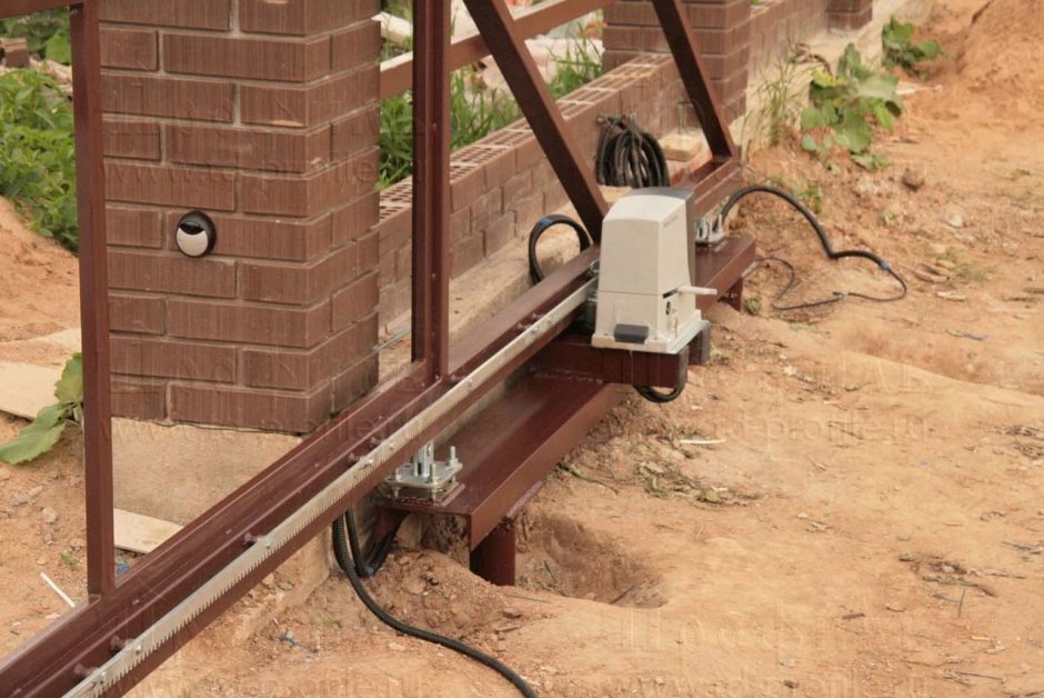 Консольные откатные ворота