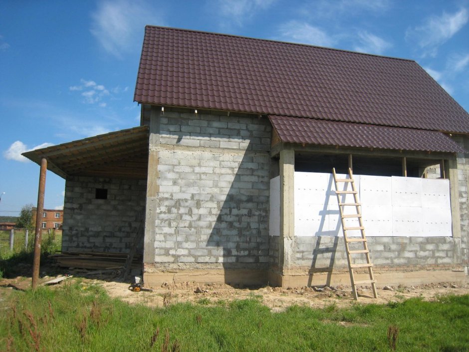 Баня из керамзитобетонных блоков с мансардой