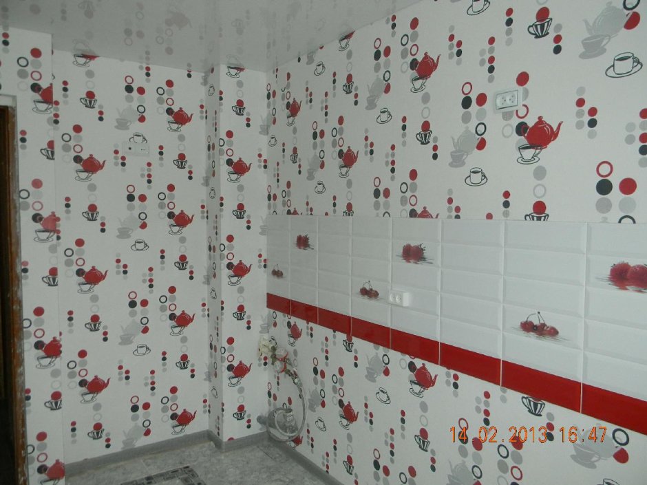 Обои скрывающие неровности стен