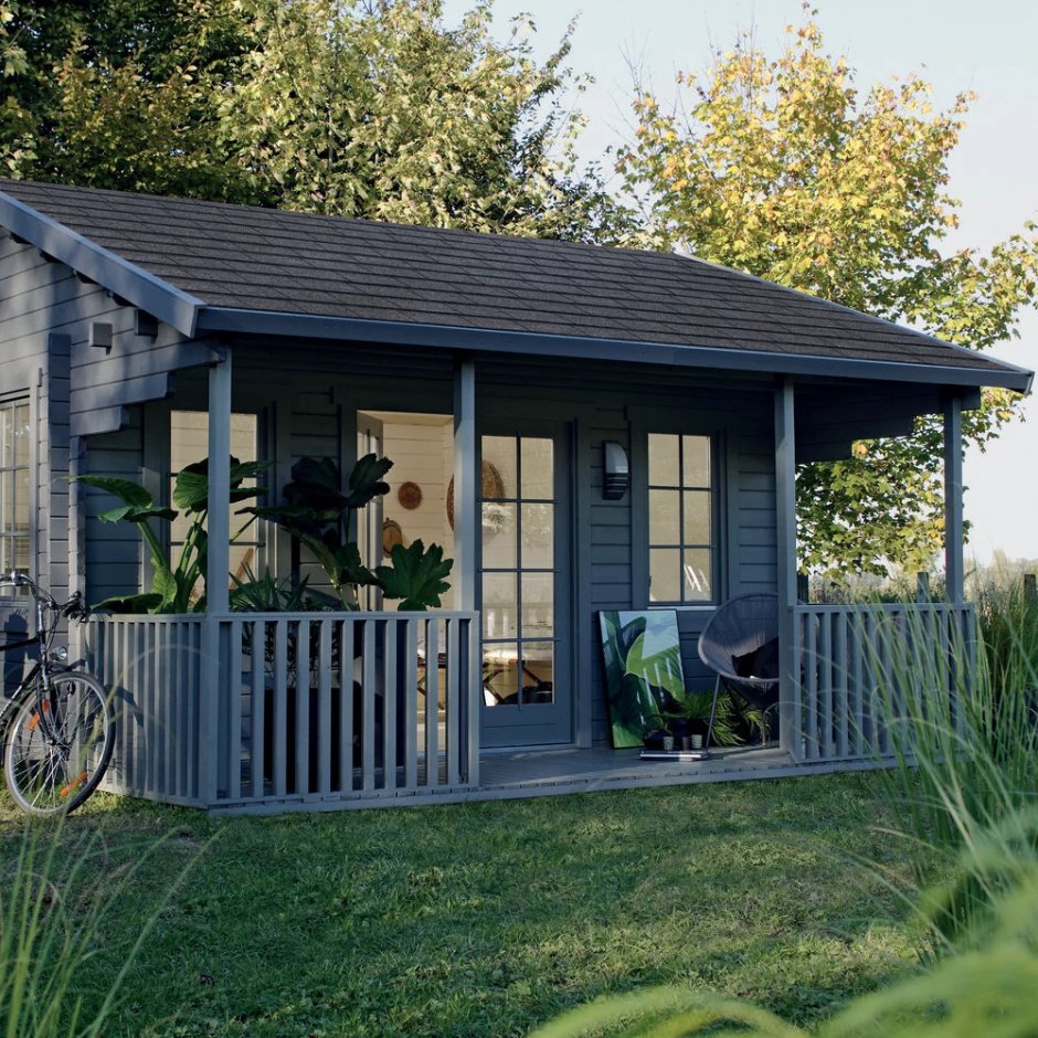 Дачная бытовка с верандой Зодчий