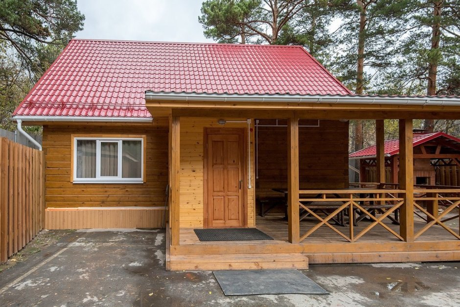 Угловая баня Одноэтажная баня с террасой