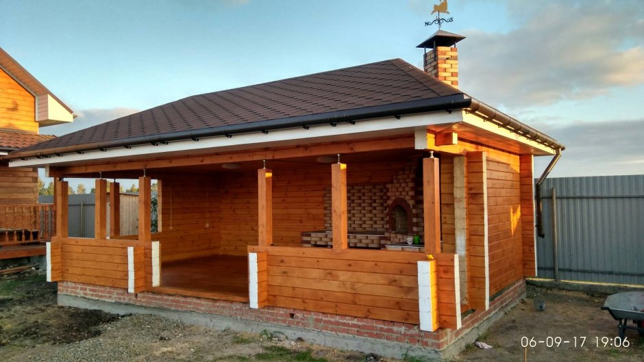 Баня с террасой под одной крышей