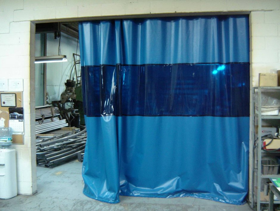 ПВХ шторы на ворота 4200×3500