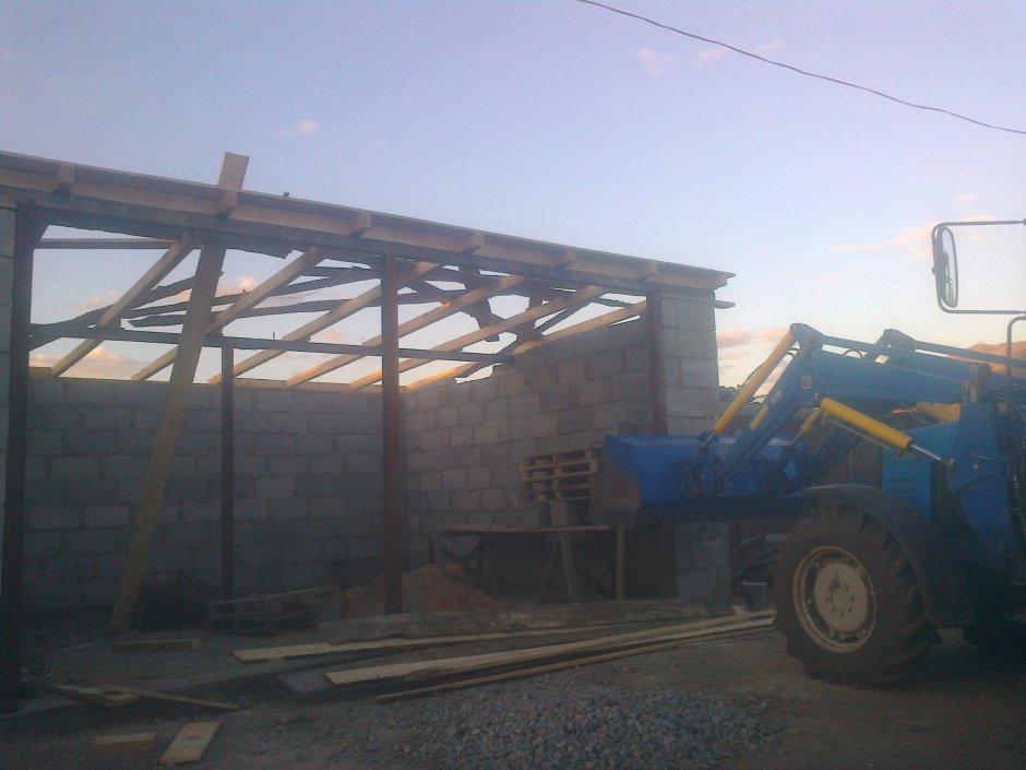 Гараж для трактора МТЗ 82