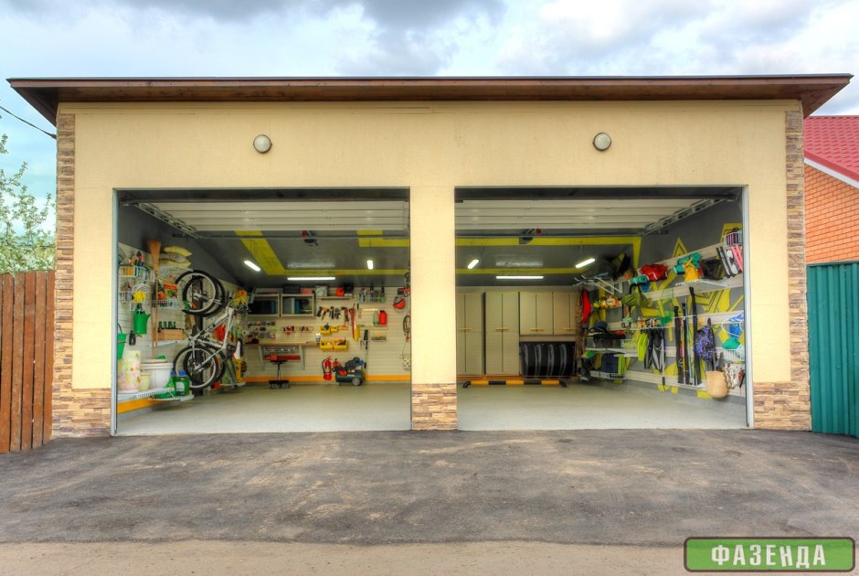 Гараж с машиной мастерская
