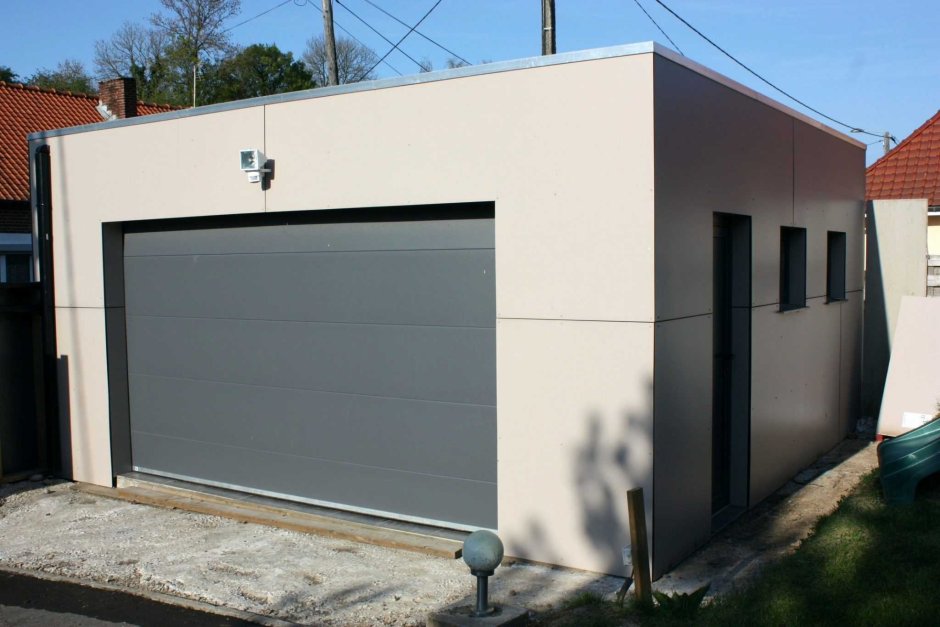 Бетонный гараж с воротами (3500x6200)