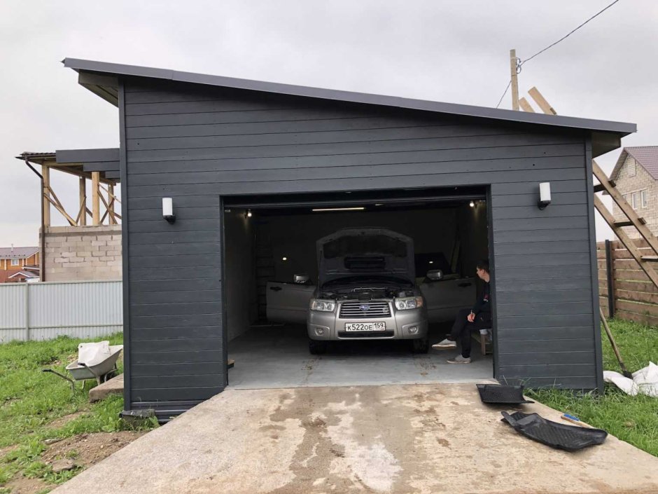 Каркасный гараж для автомобиля