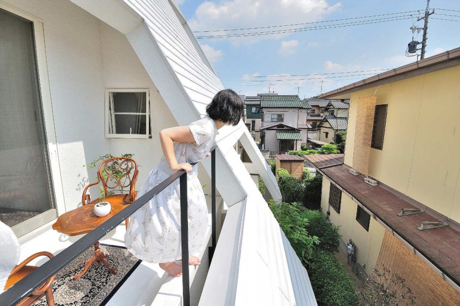 Крыша с балконом в частном доме