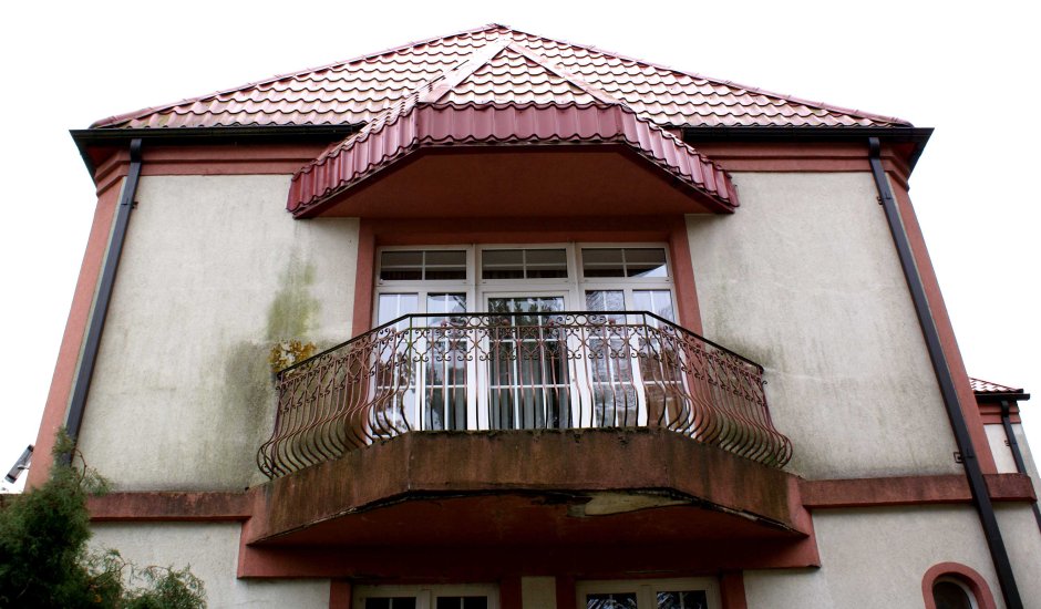 Крыша над балконом в частном доме