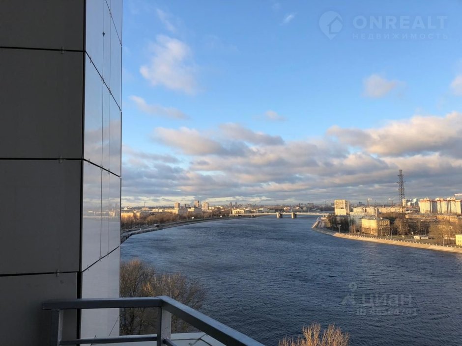 Гостиницы с видом на реку Санкт-Петербург
